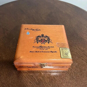 A.‎ Fuente Don Carlos Cigar Box. Cosecha 1984. Reserva Superior Limitada